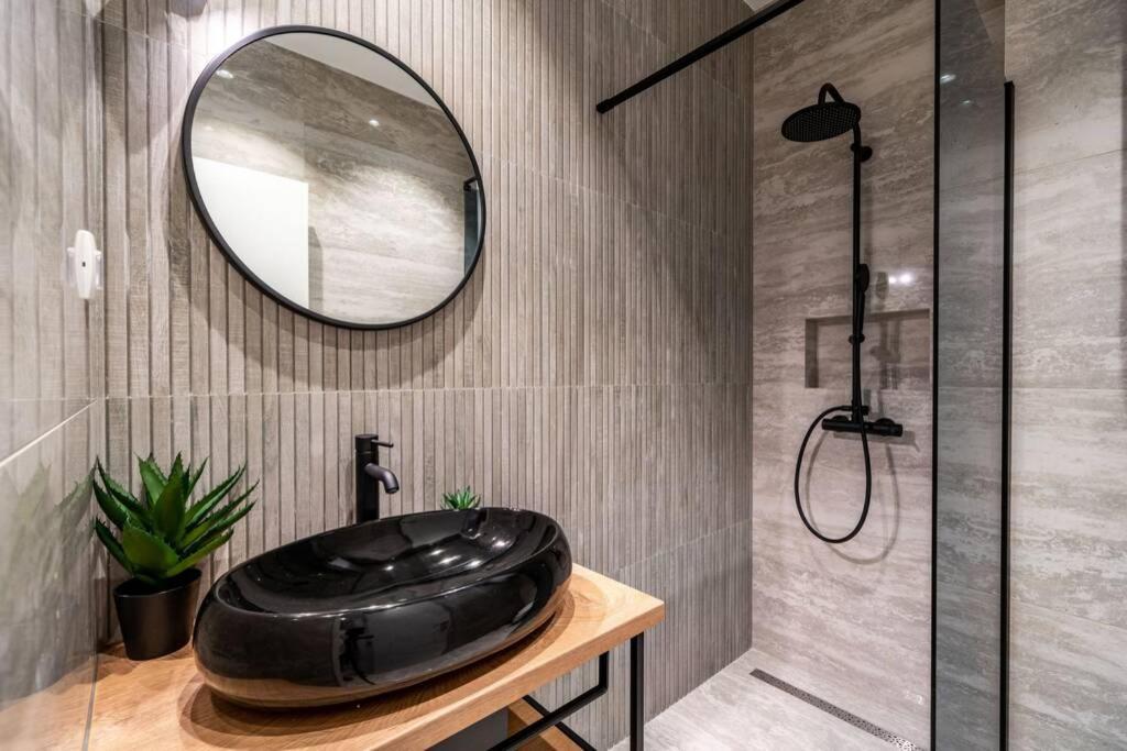 New&Luxury 5* With An Amazing View - Pure Apartment Дубровник Екстер'єр фото