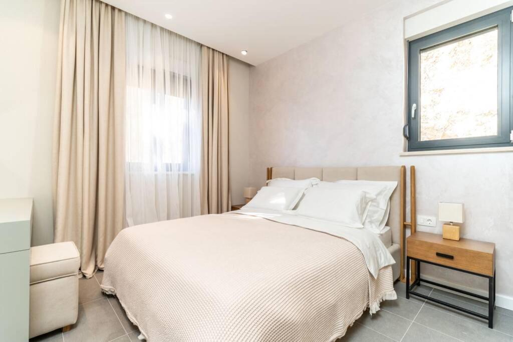 New&Luxury 5* With An Amazing View - Pure Apartment Дубровник Екстер'єр фото